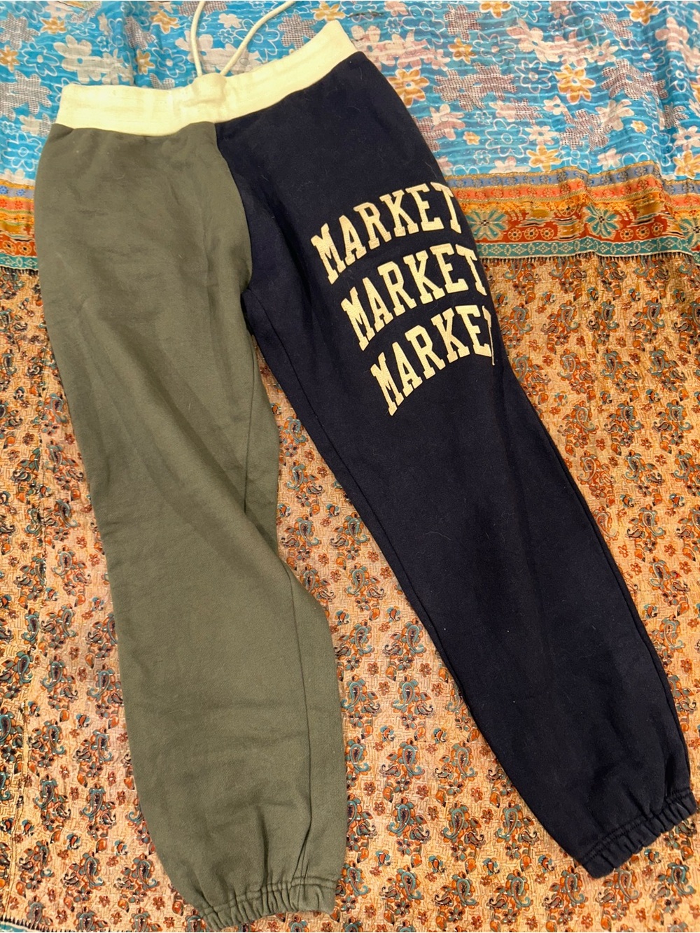 Market Graphic Two-Tone Jogger in Olive & Navy size L BUT SHRUNK A LOT
